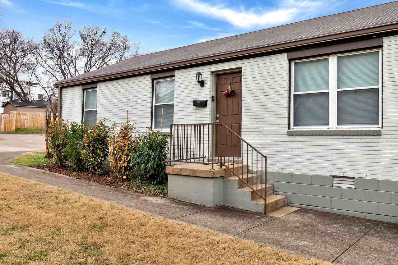 1627 6th Avenue North ##C - Photo 3 of 12