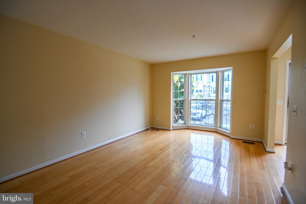 207 Edge Creek Ln - Photo 6 of 23