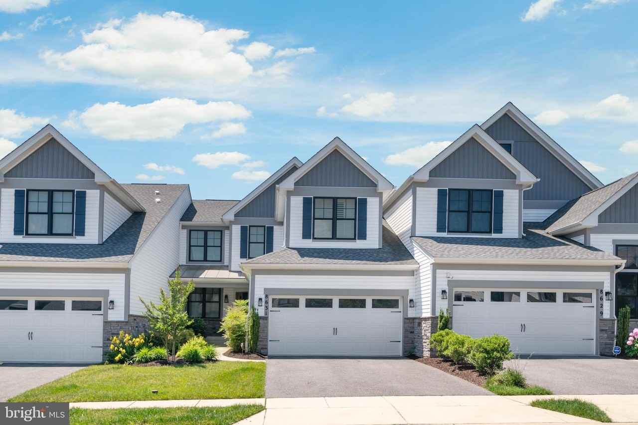 8631 Saint Anthony Dr - Photo 3 of 41