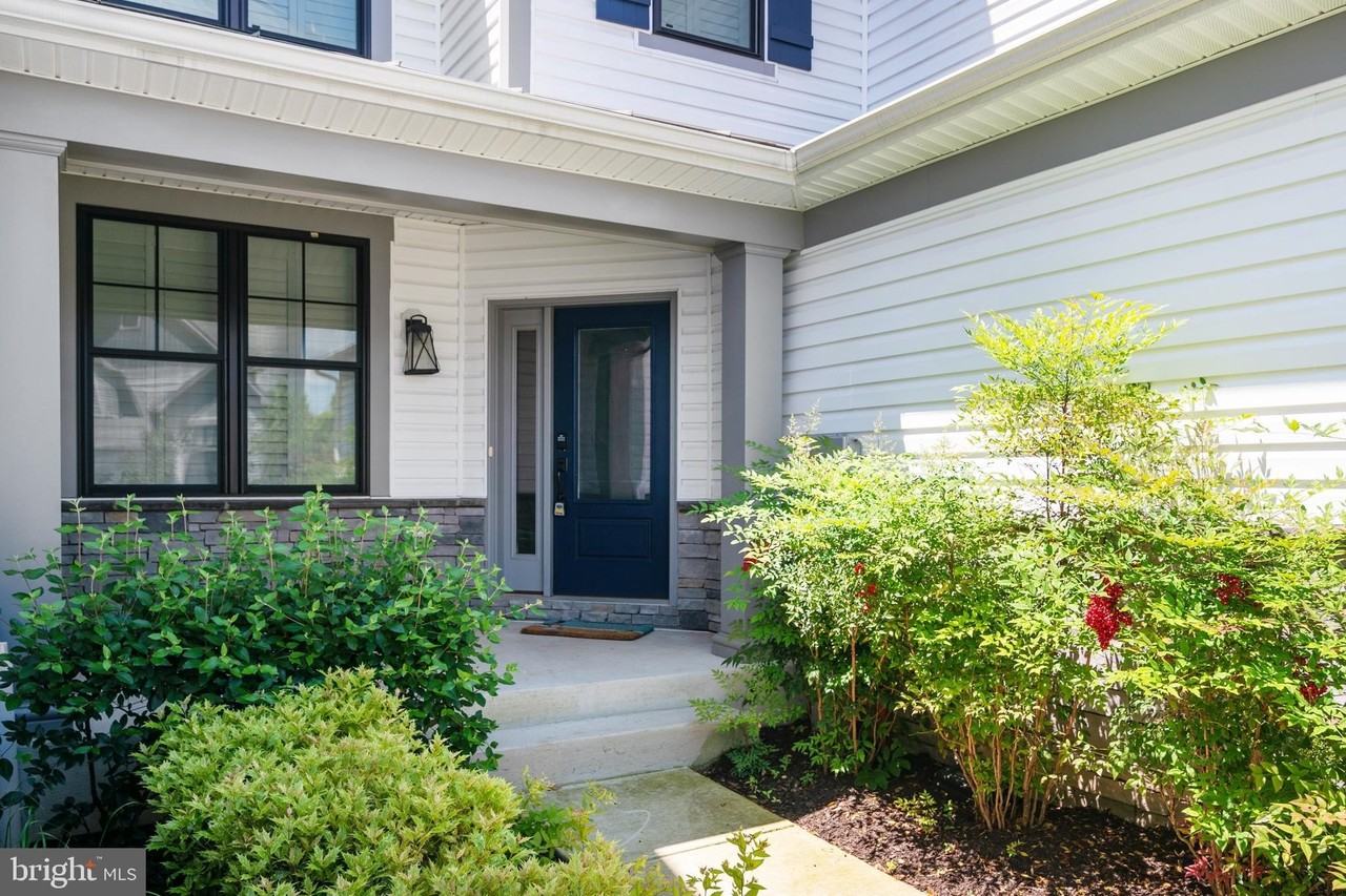 8631 Saint Anthony Dr - Photo 5 of 41