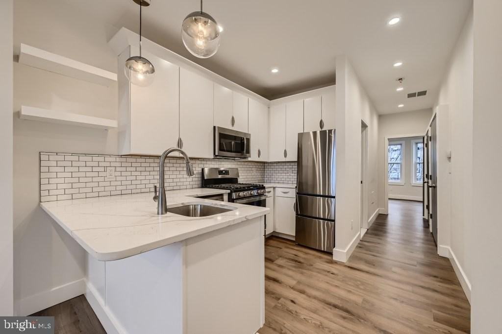 124 S Potomac St Unit 2 #2 - Photo 6 of 14