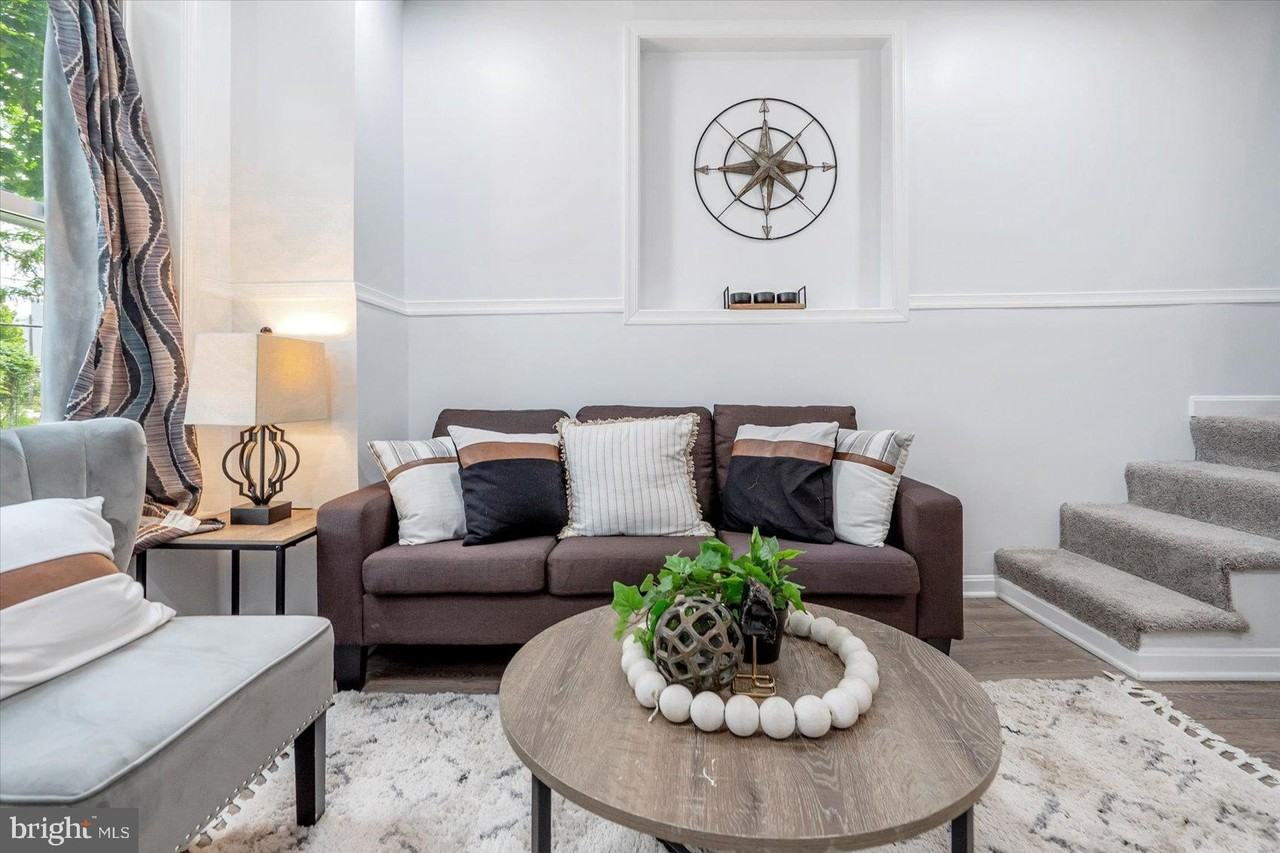 1432 Carroll St - Photo 6 of 29