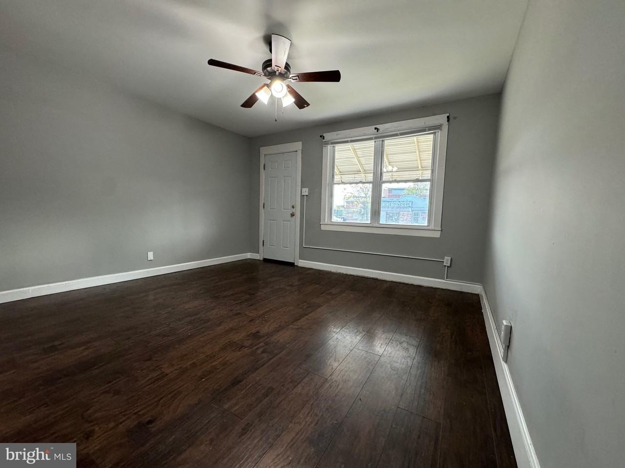 320 Sollers Point Road - Photo 6 of 16