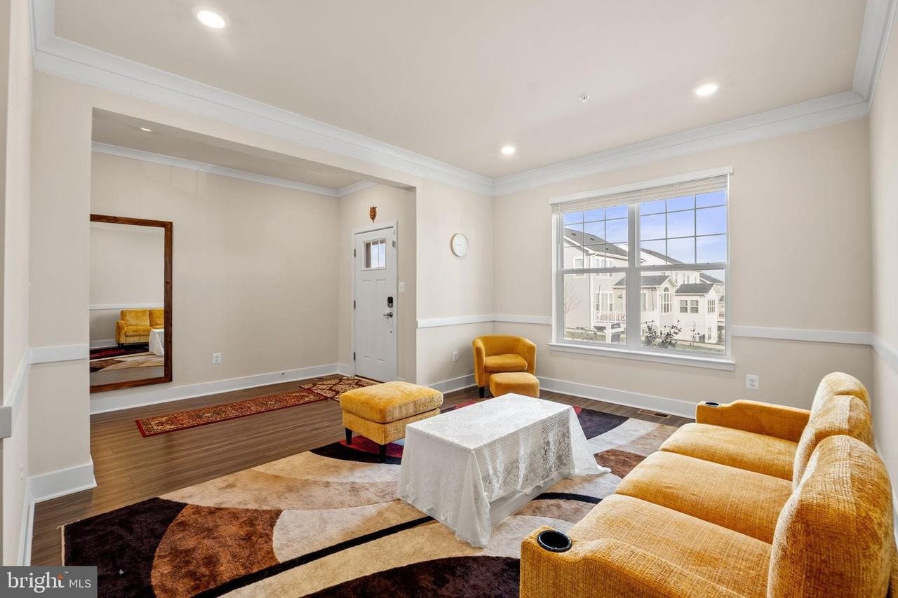 1281 Backbone Way - Photo 4 of 40