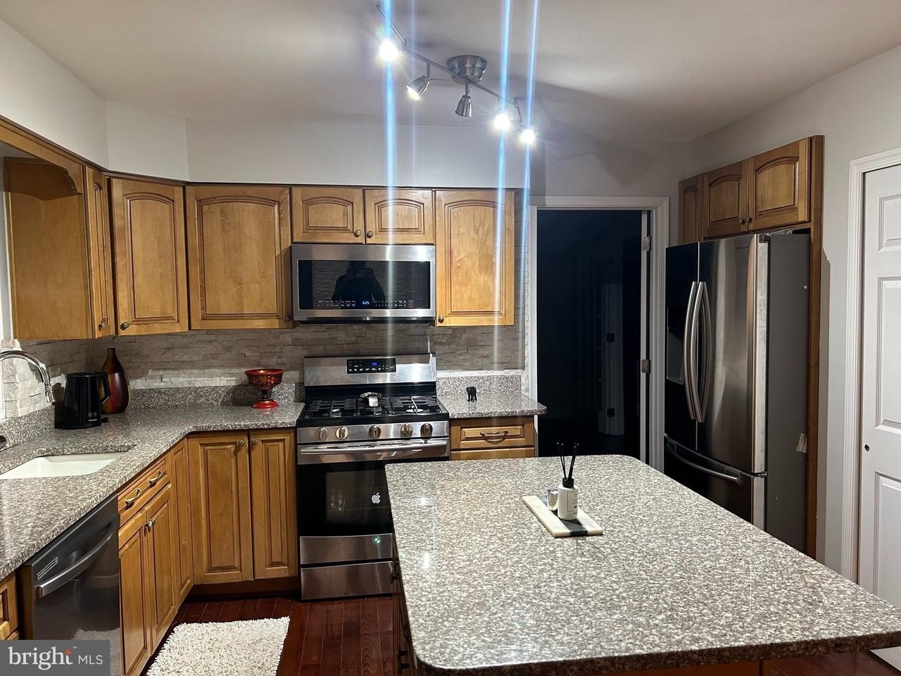 8 Delaware Drive - Photo 6 of 21