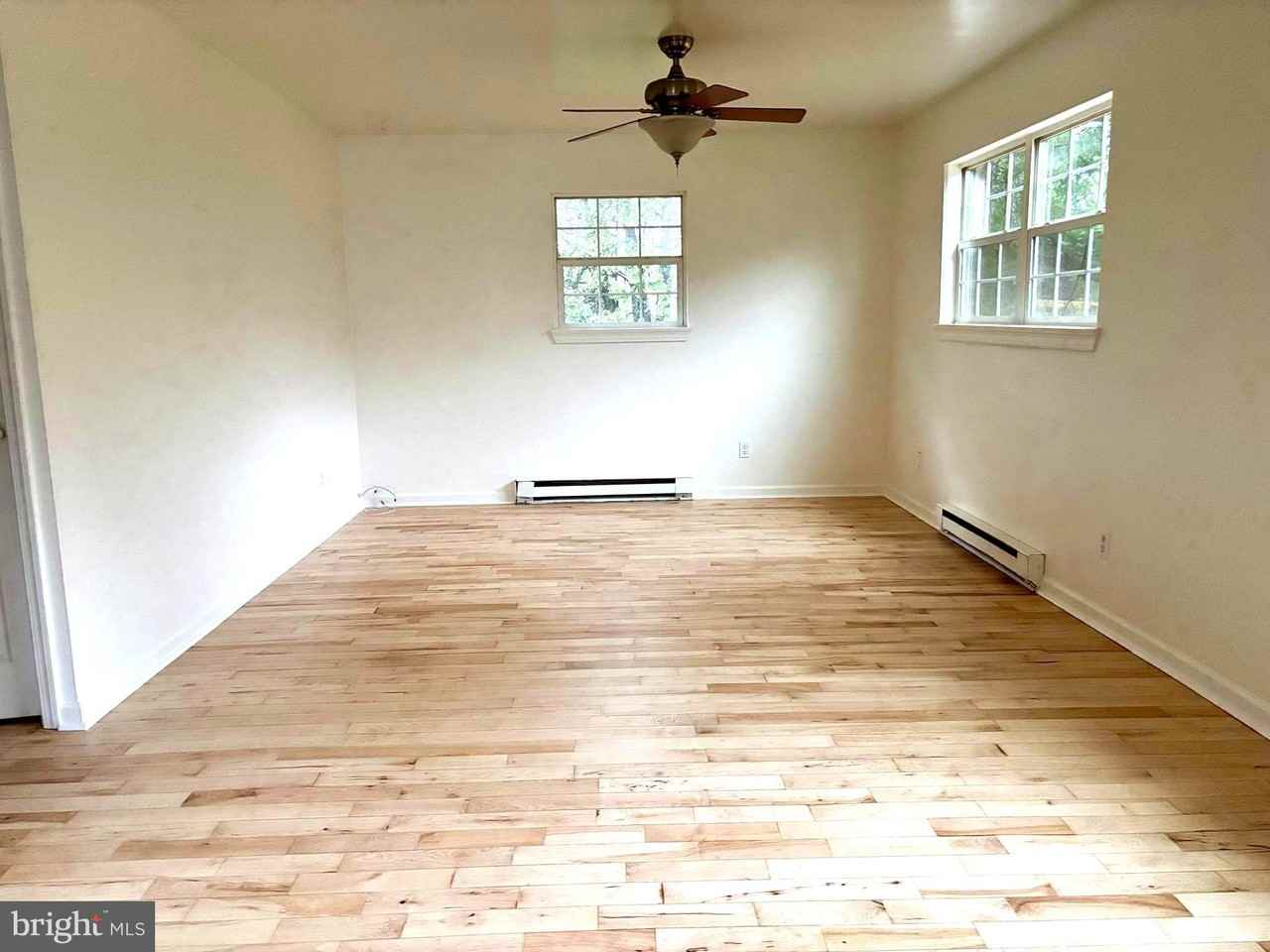 19 Walnut St Unit B #B - Photo 2 of 9