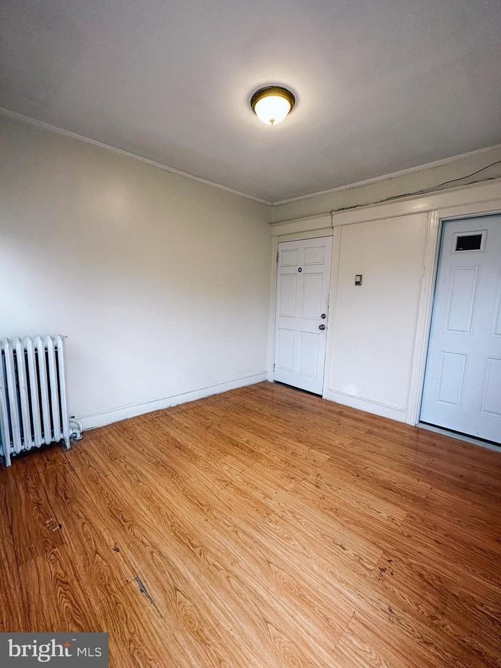 6601 North Gratz Street - Photo 4 of 22