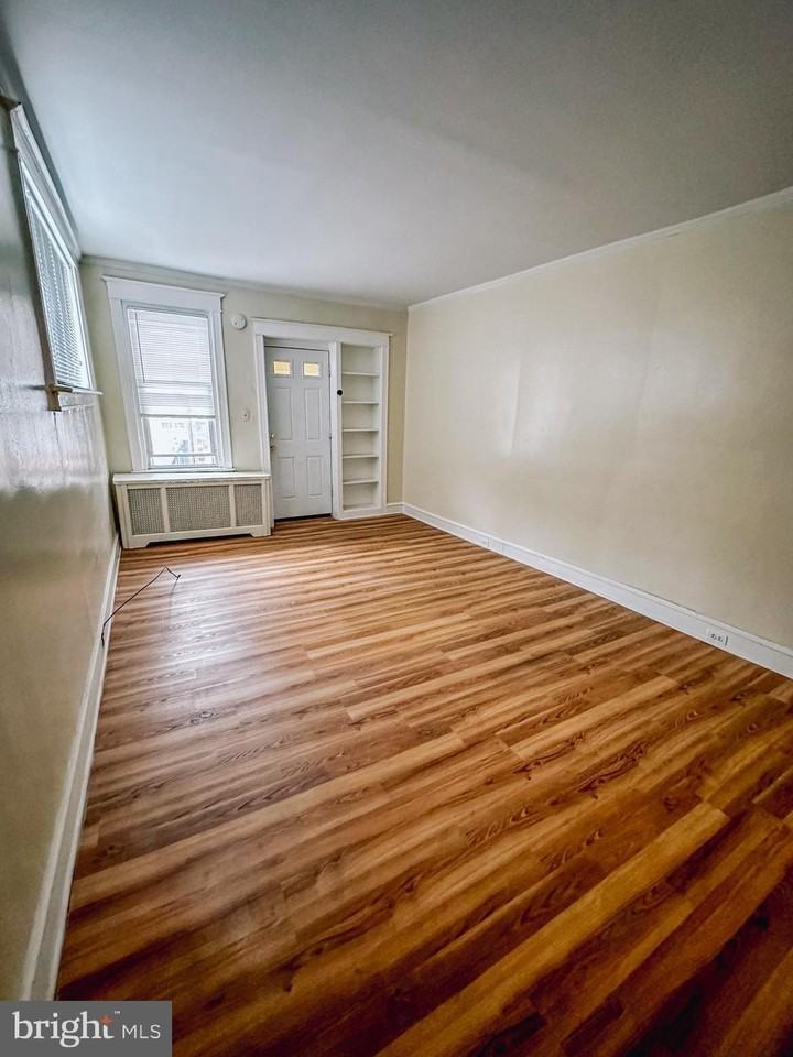 6601 North Gratz Street - Photo 7 of 22