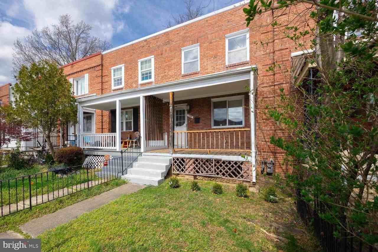 156 Wesmond Drive - Photo 2 of 34