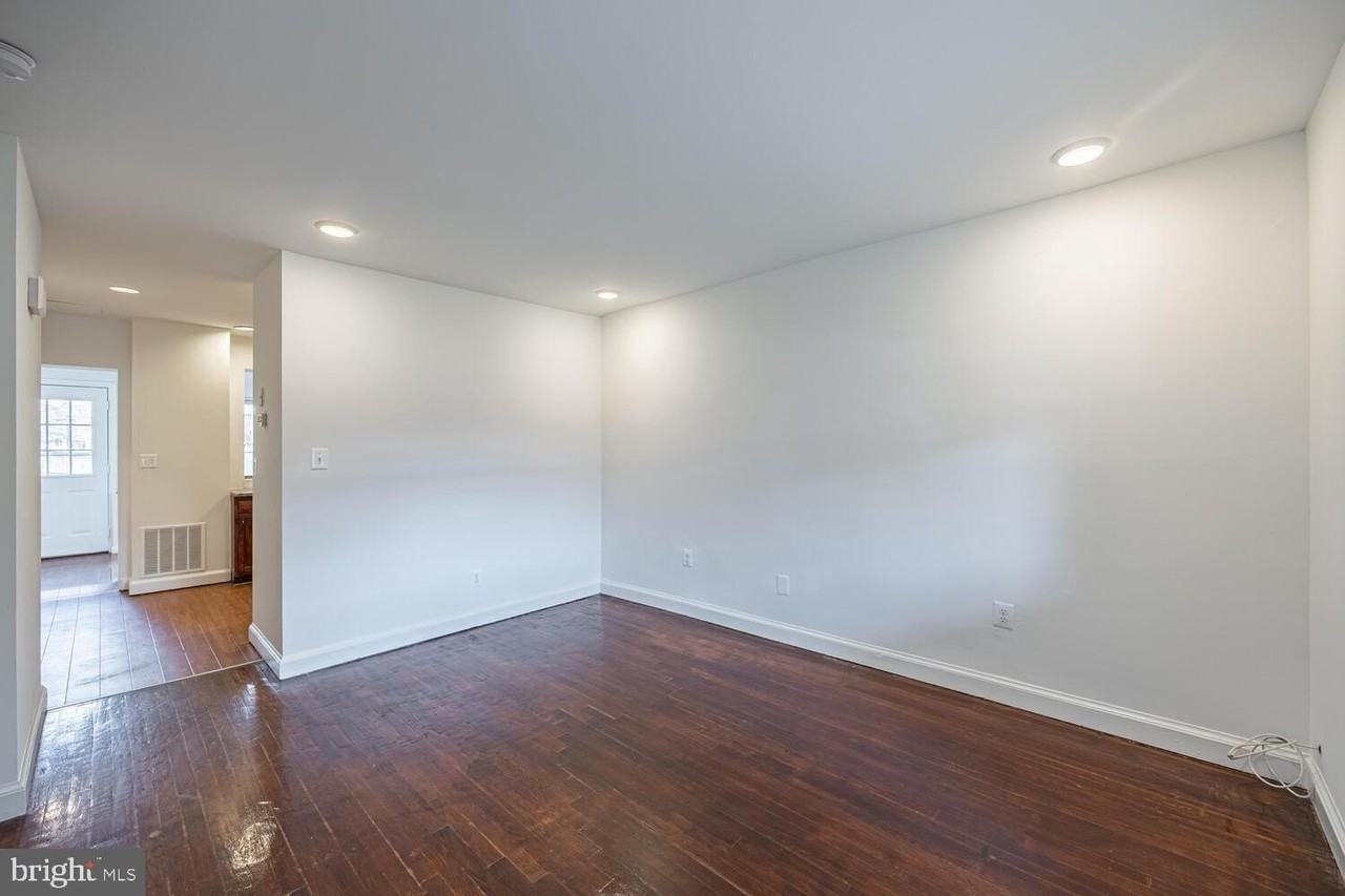 156 Wesmond Drive - Photo 6 of 34