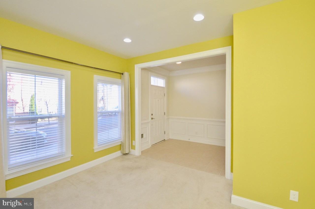 3053 Waterloo Lane - Photo 4 of 38