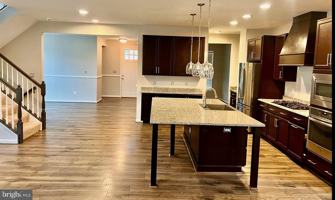 featured image of 930 Forsythia Lane