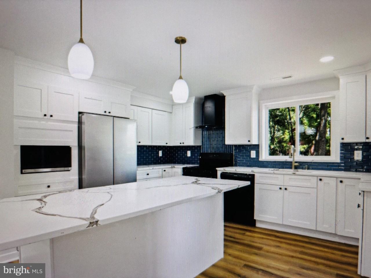 15990 Charles Town Rd - Photo 3 of 20