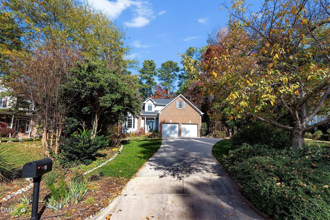 105 Silverado Trl - Photo 2 of 50