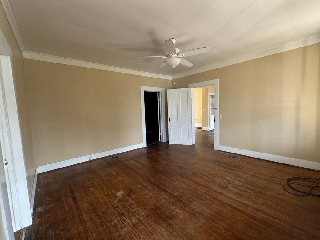 1001 W Bartow St - Photo 4 of 9