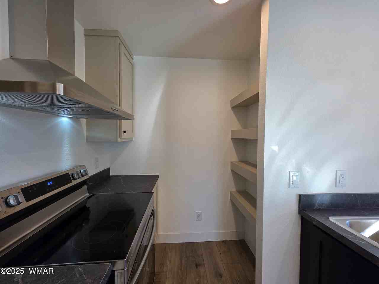 8368 Ridge Dr - Photo 7 of 16