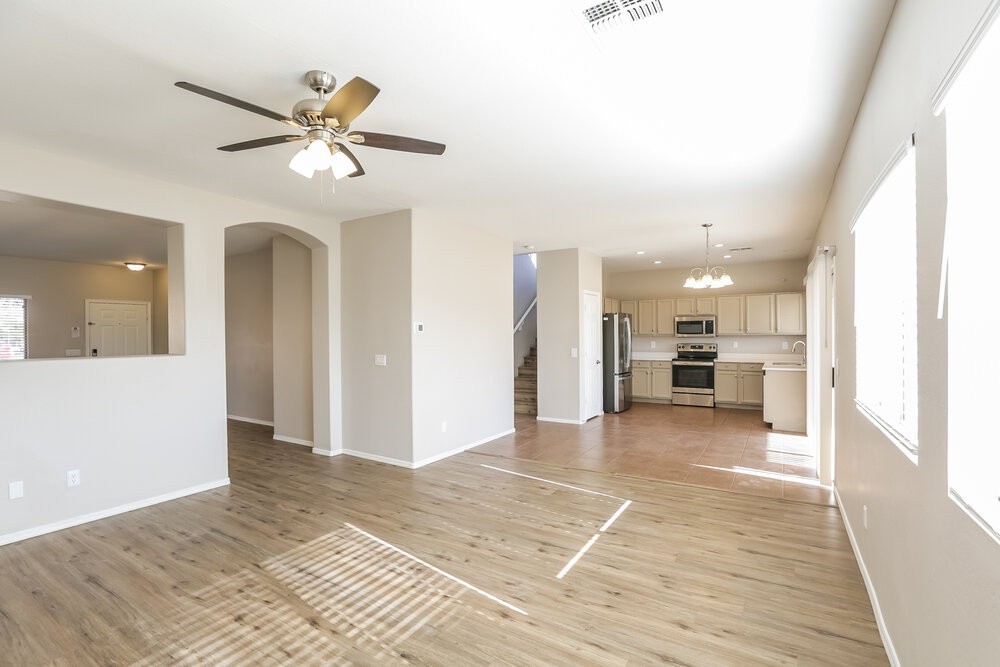6906 S 50th Gln - Photo 7 of 17