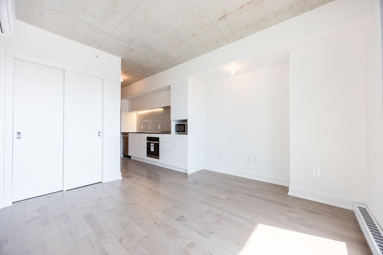 1220 Boulevard René-Lévesque Est #303 - Photo 3 of 25