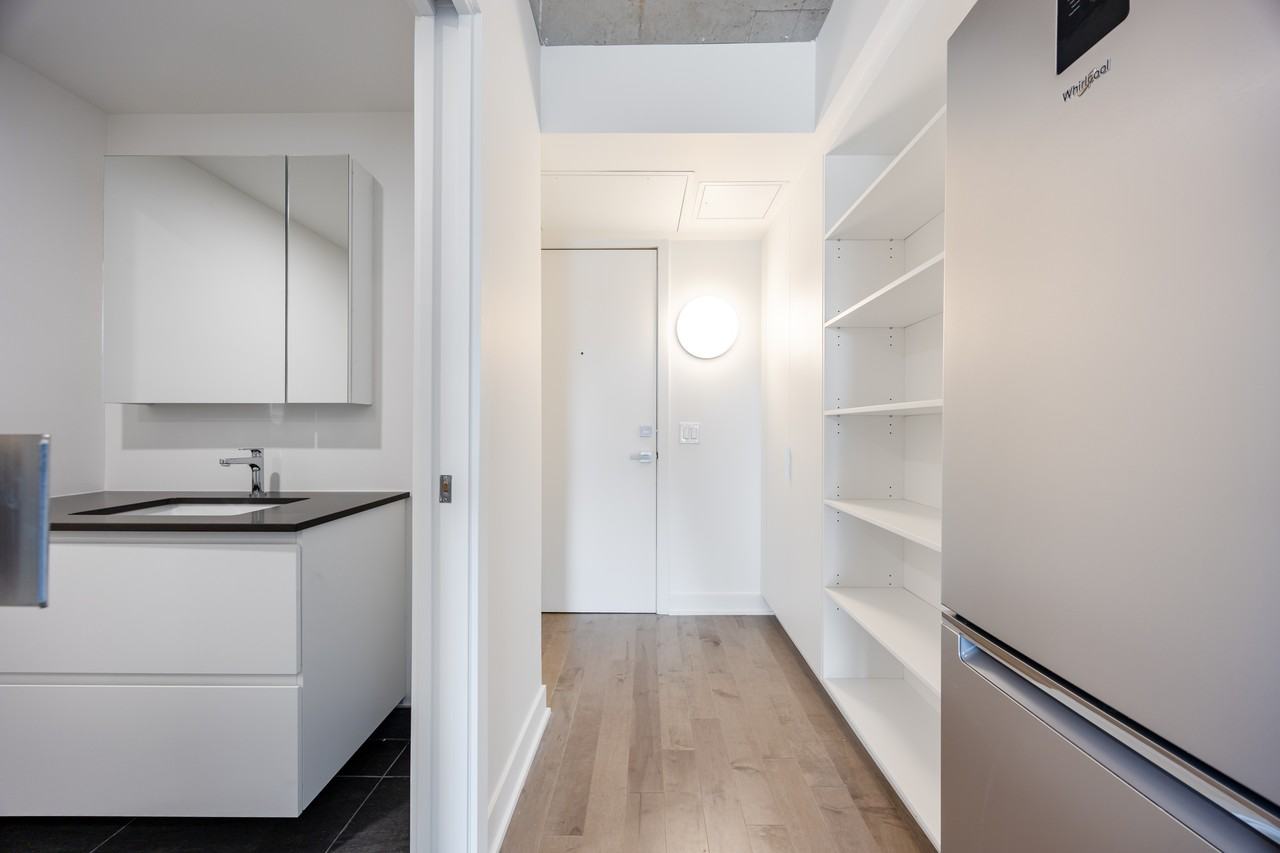 1220 Boulevard René-Lévesque Est #303 - Photo 4 of 25