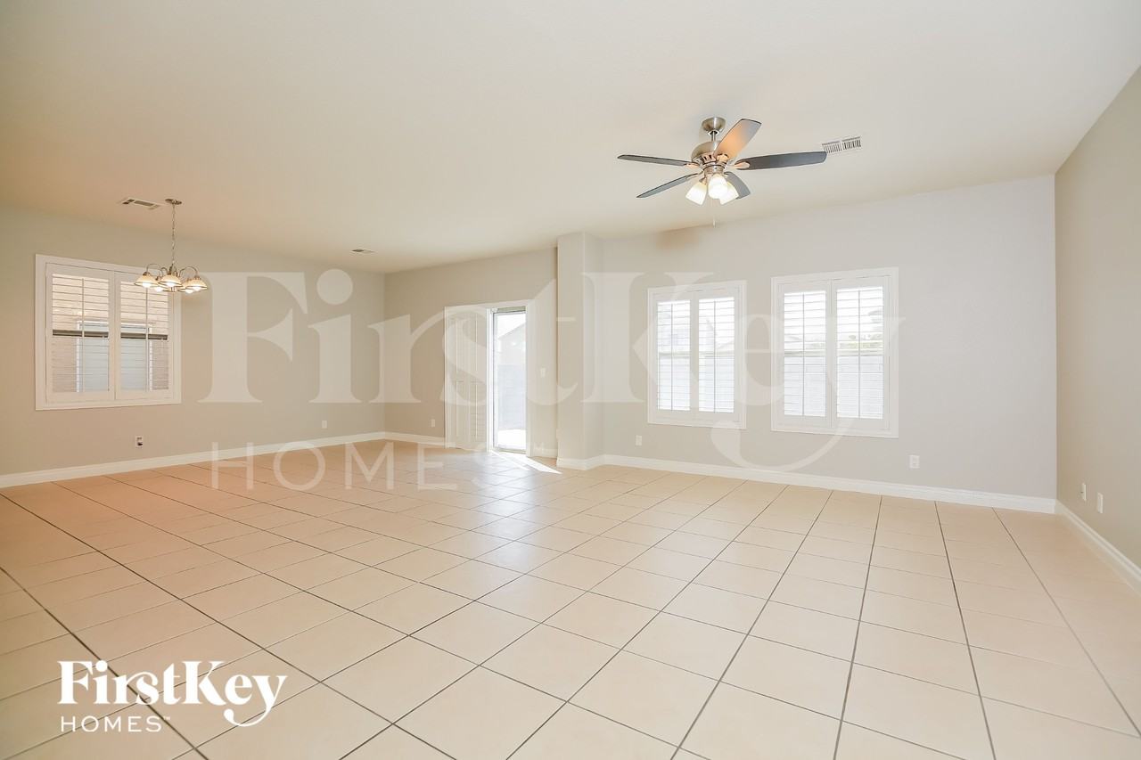 9873 Risto Ct - Photo 2 of 15