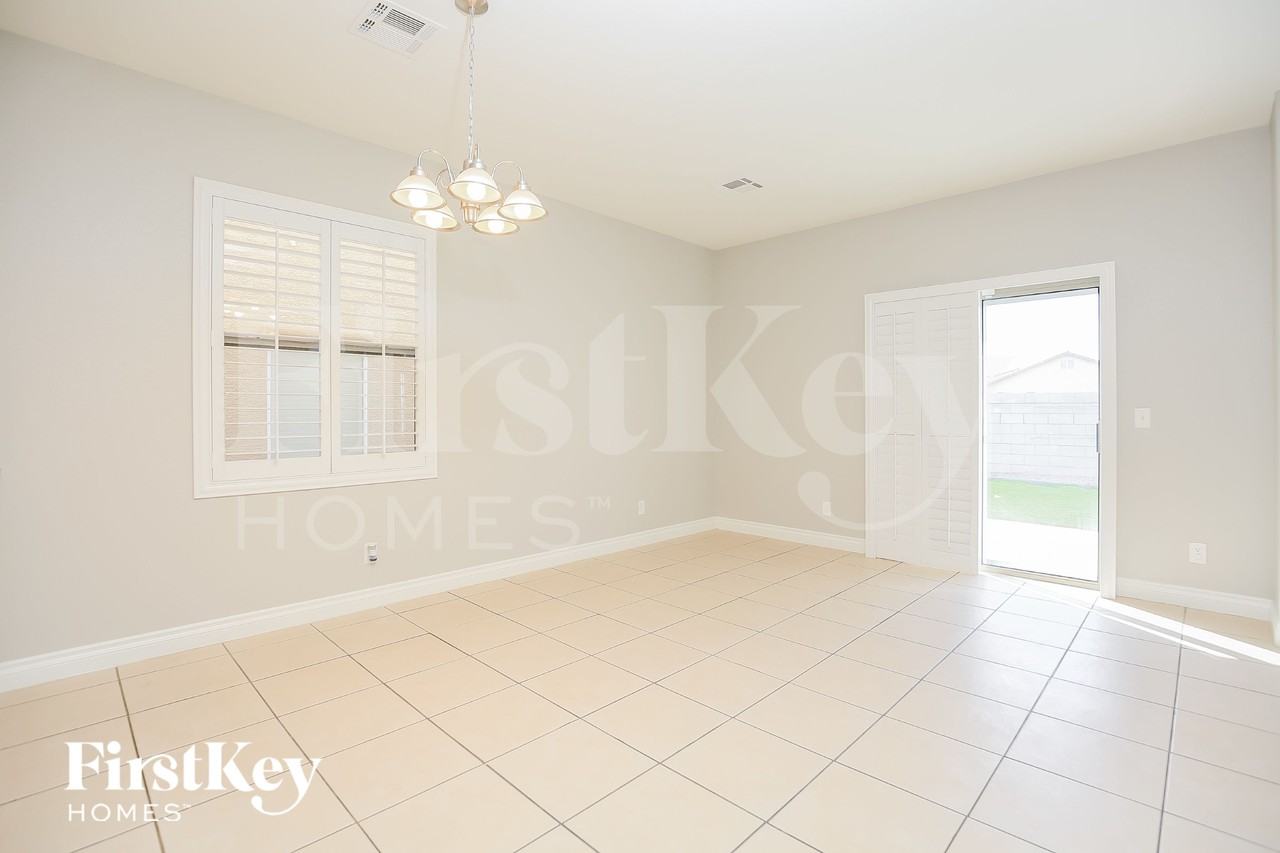 9873 Risto Ct - Photo 4 of 15