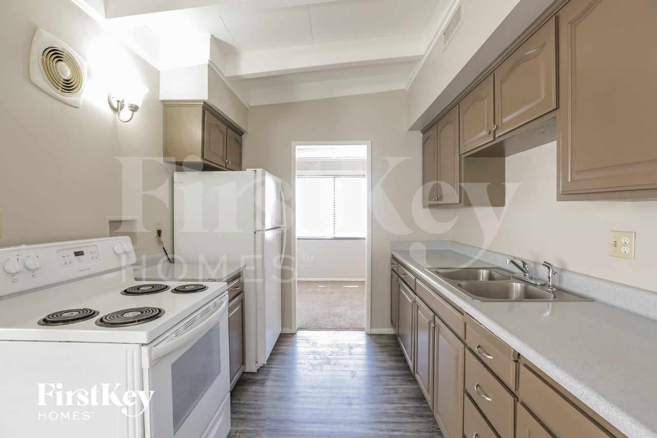 333 South Mallard Street - Photo 6 of 15