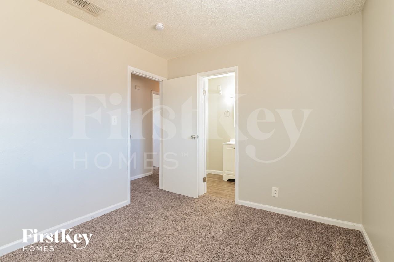 208 Valley Forge Ave - Photo 7 of 16