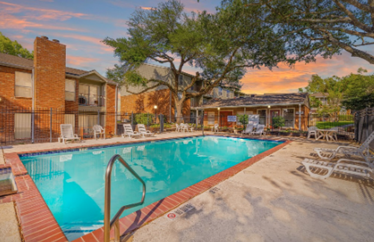 Lookout Ridge Apartments - Photo 2 of 15