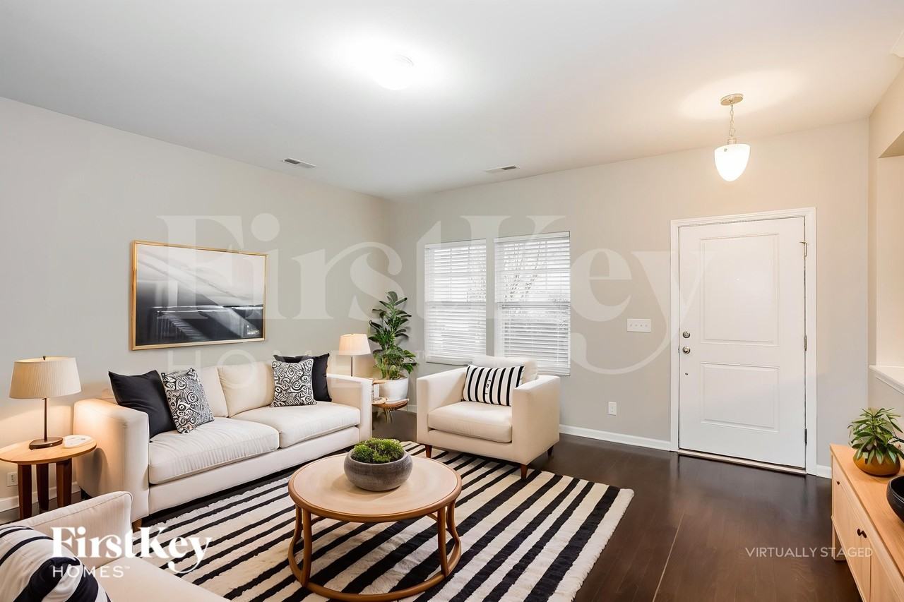 267 Harrison Ln - Photo 5 of 19