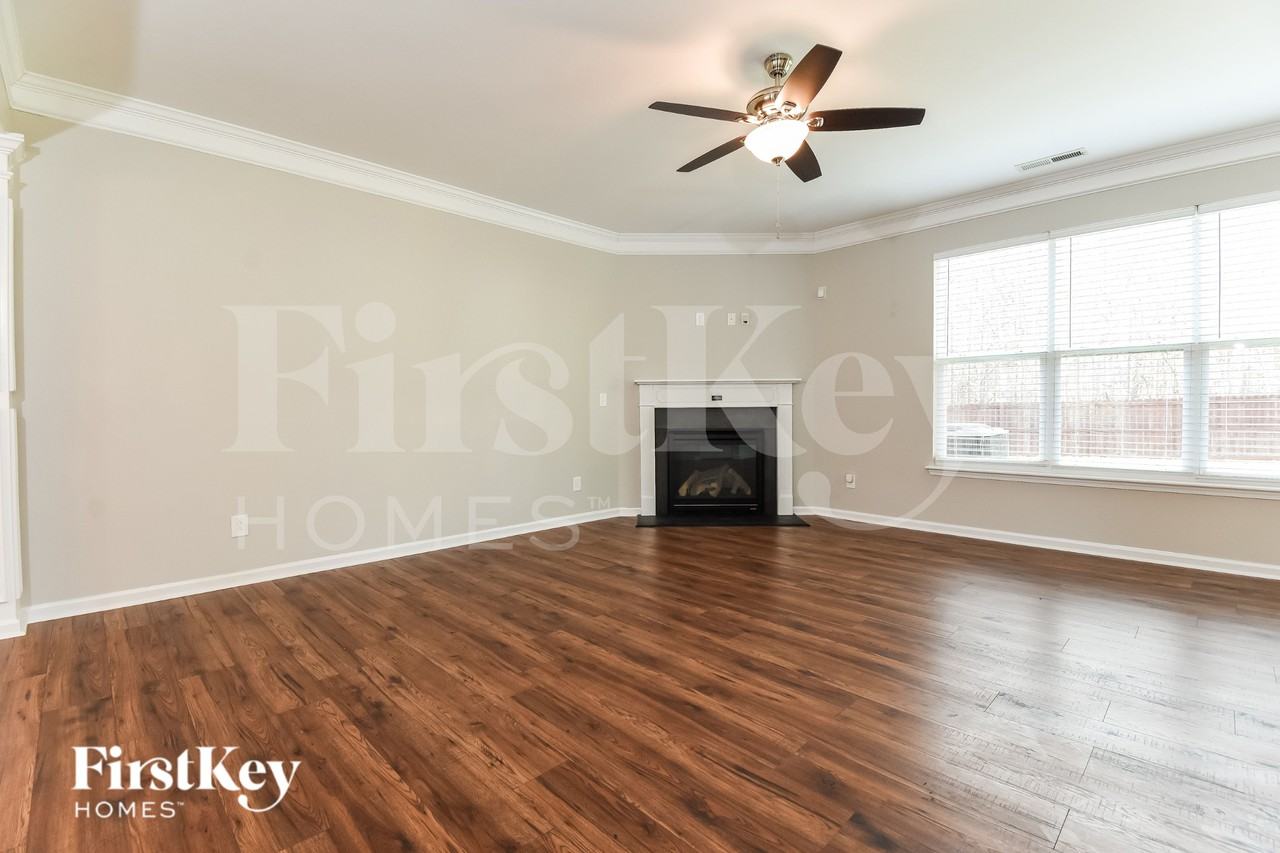2814 Chari Park Ln - Photo 3 of 19