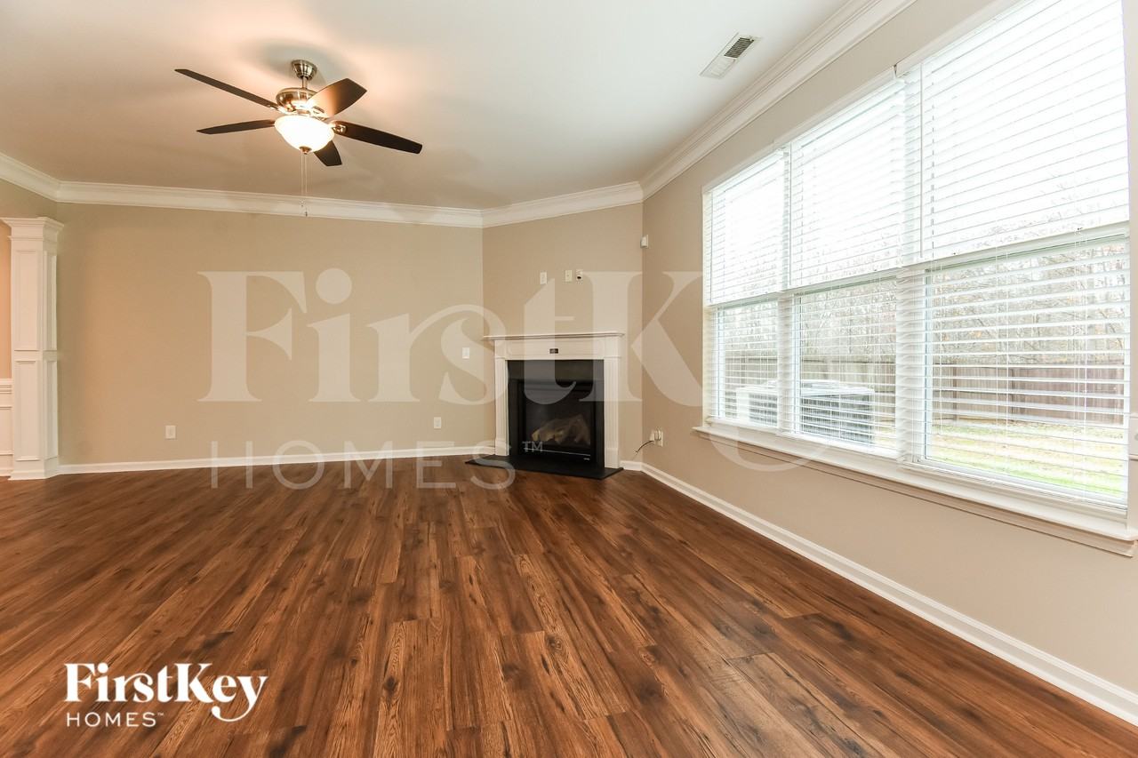 2814 Chari Park Ln - Photo 5 of 19