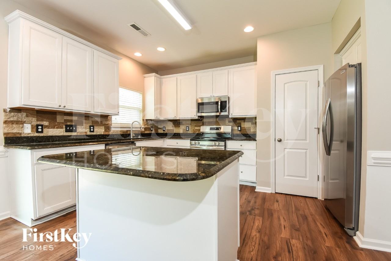 2814 Chari Park Ln - Photo 6 of 19