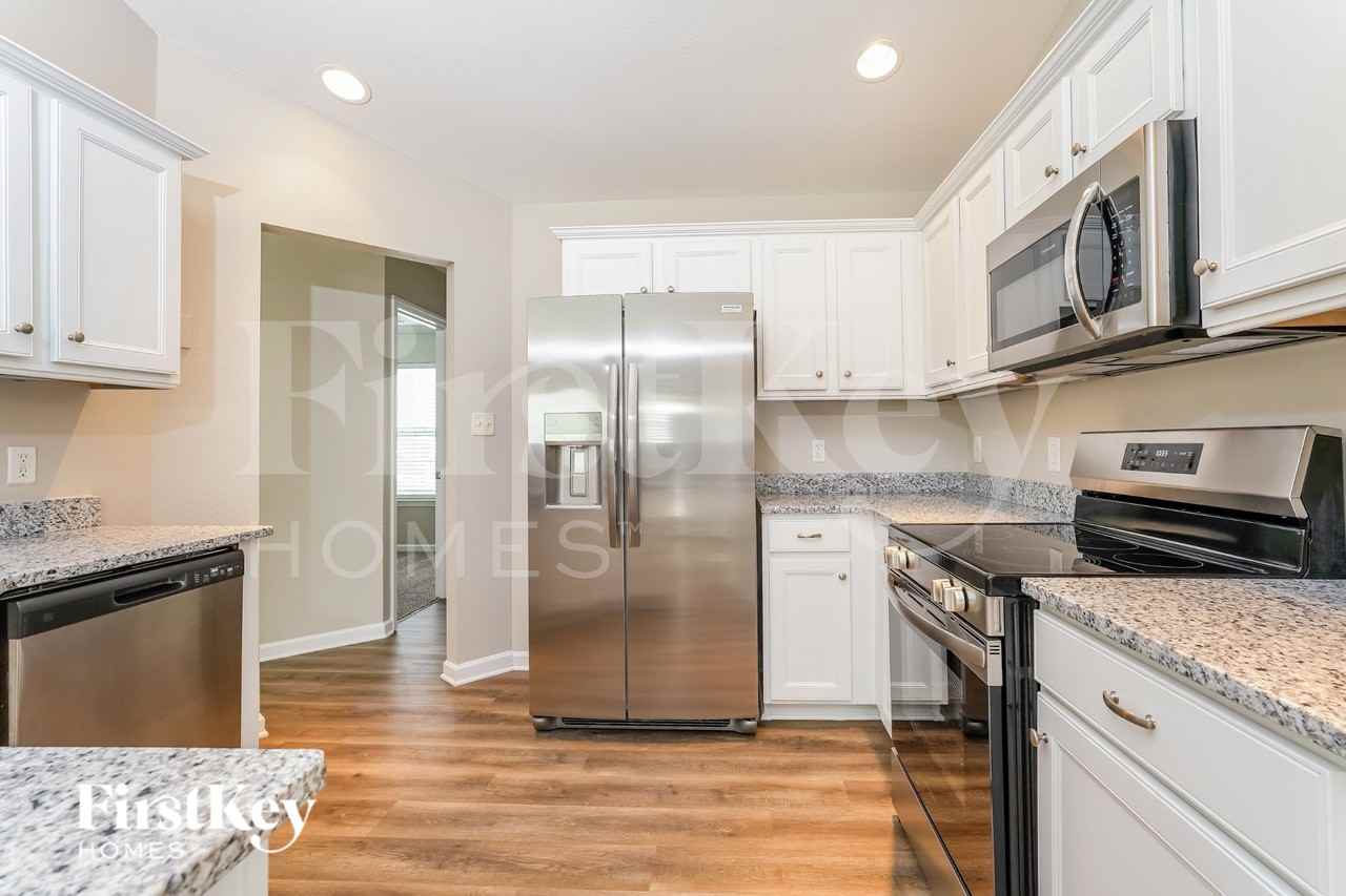 3365 Lilliefield Lane - Photo 7 of 19