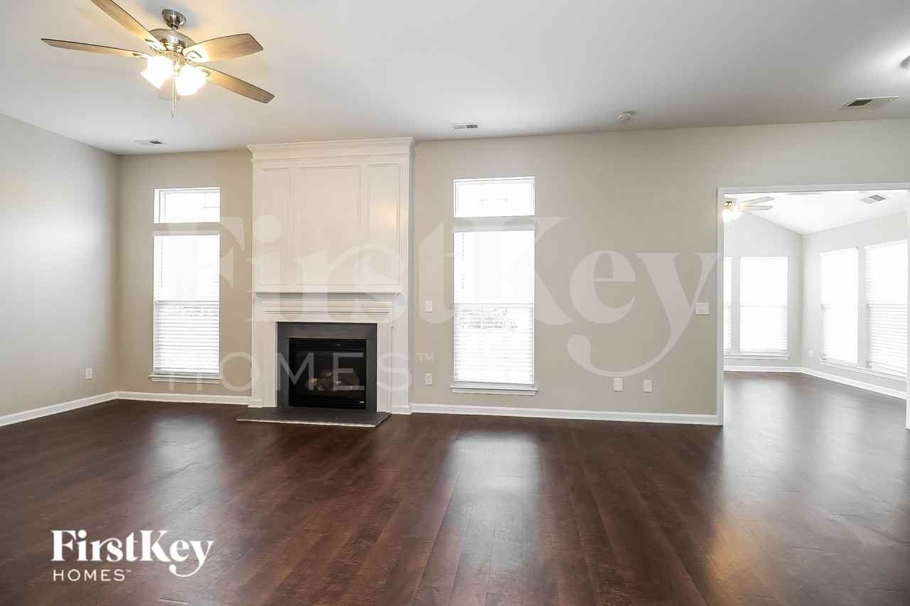 6937 Cascade Dream Ct - Photo 2 of 19