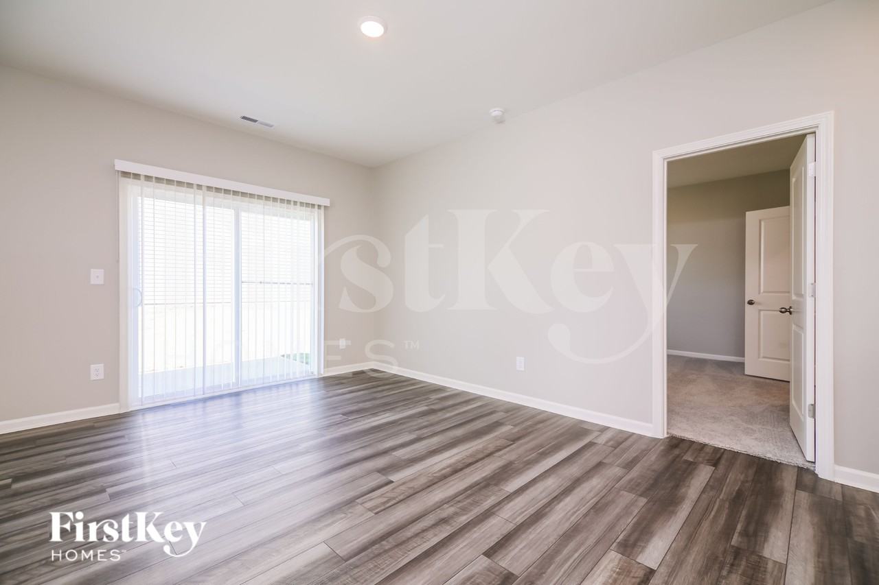 101 North Keatts Winner Court - Photo 3 of 16