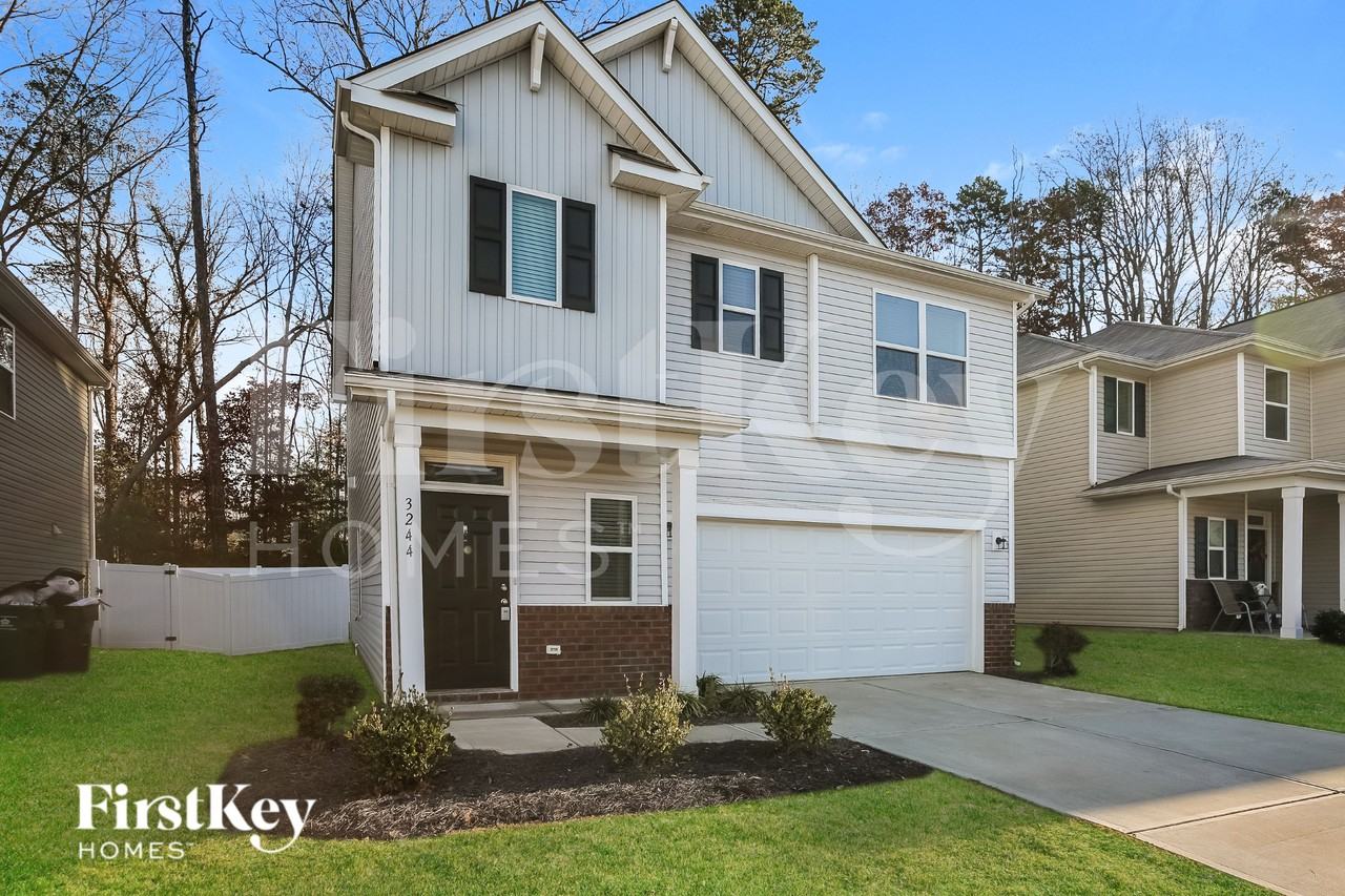 3244 Newell Village Dr - Photo 2 of 16