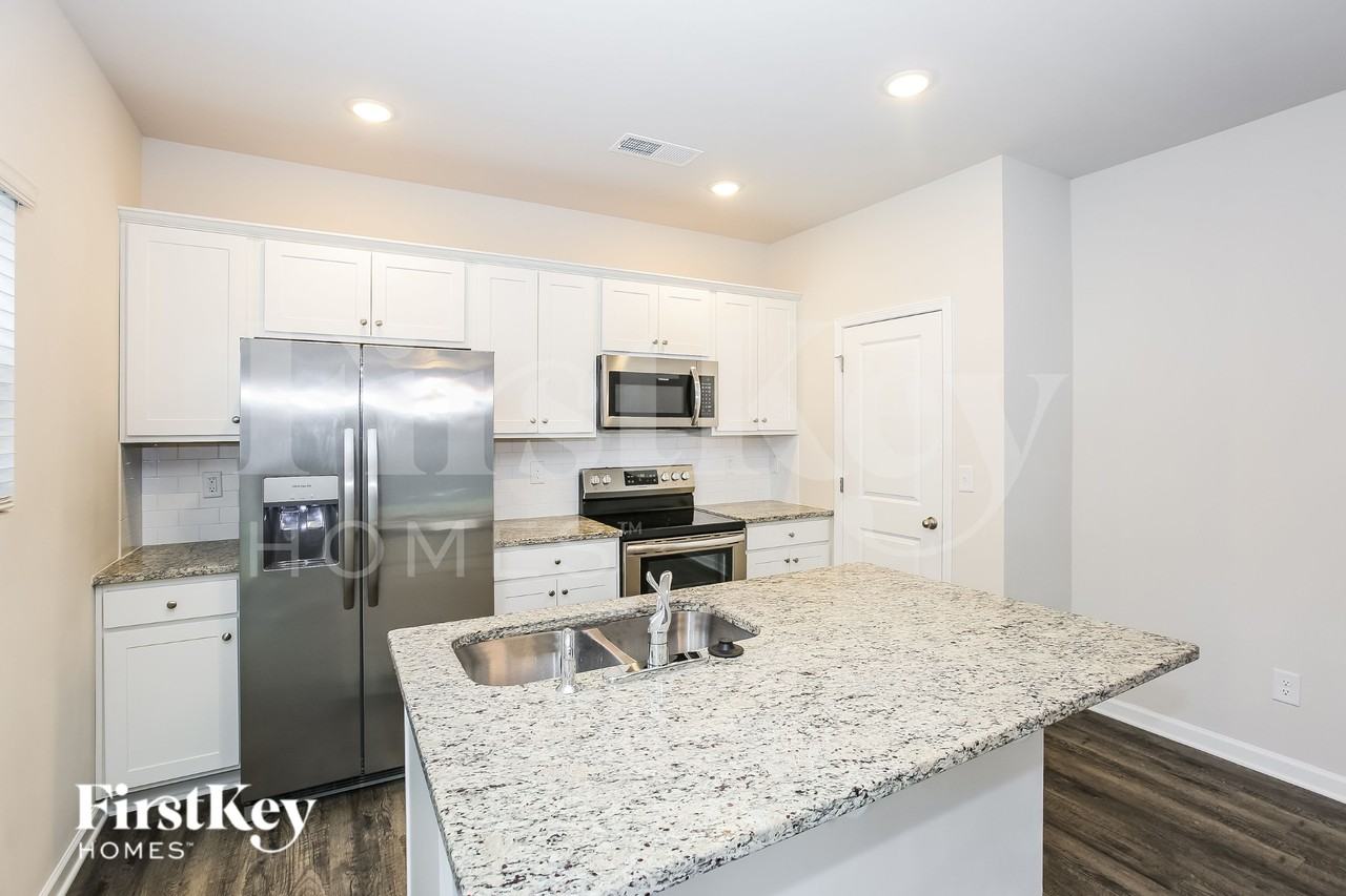 3244 Newell Village Dr - Photo 6 of 16