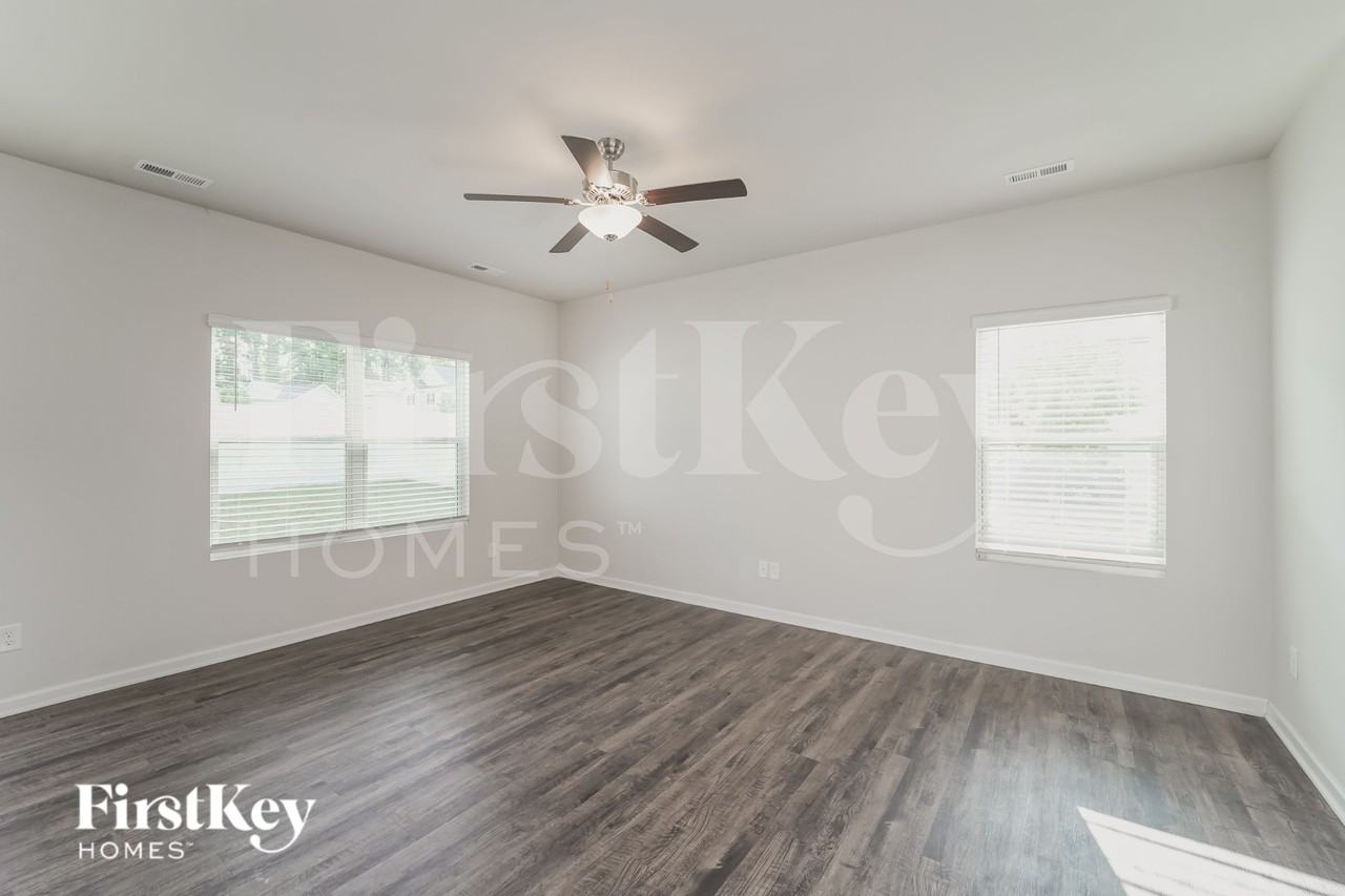 5304 Cobblestone Glen Drive - Photo 3 of 16