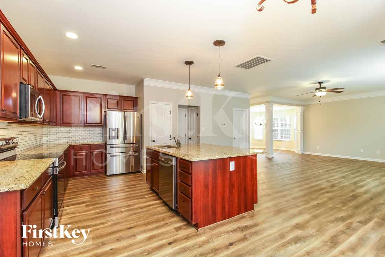 2958 Mirasol Ct - Photo 4 of 15