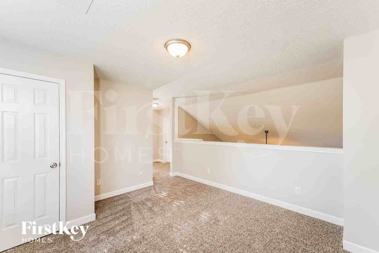 2415 Damascus Dr - Photo 6 of 15