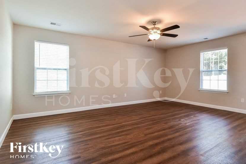 6431 Bentbrush St - Photo 3 of 15