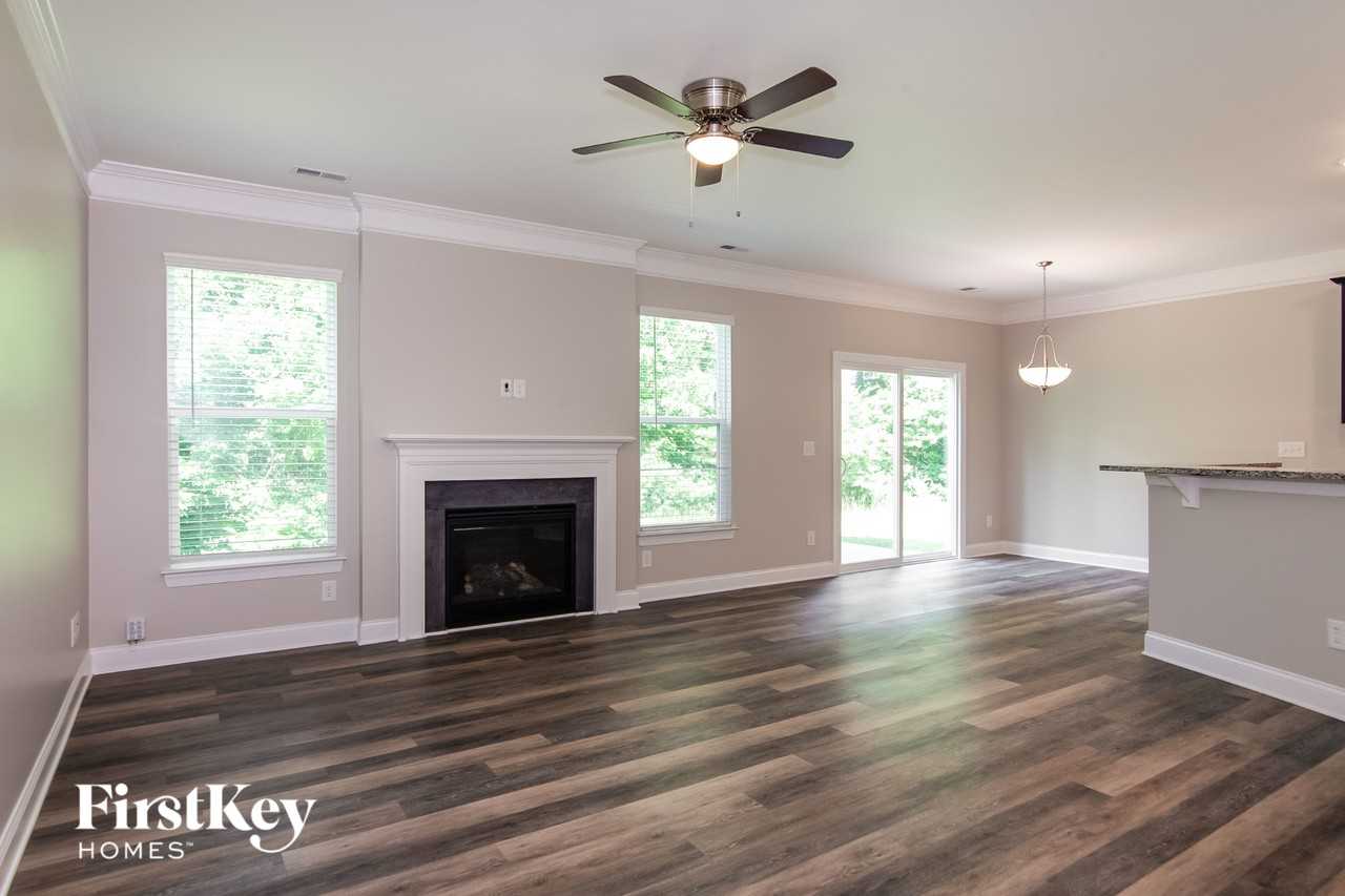 3611 Alamito Ln - Photo 3 of 15