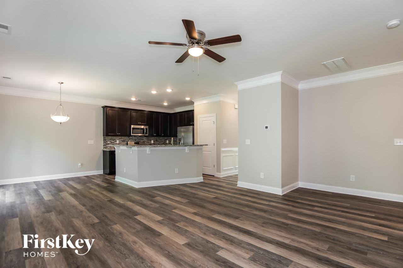 3611 Alamito Ln - Photo 4 of 15