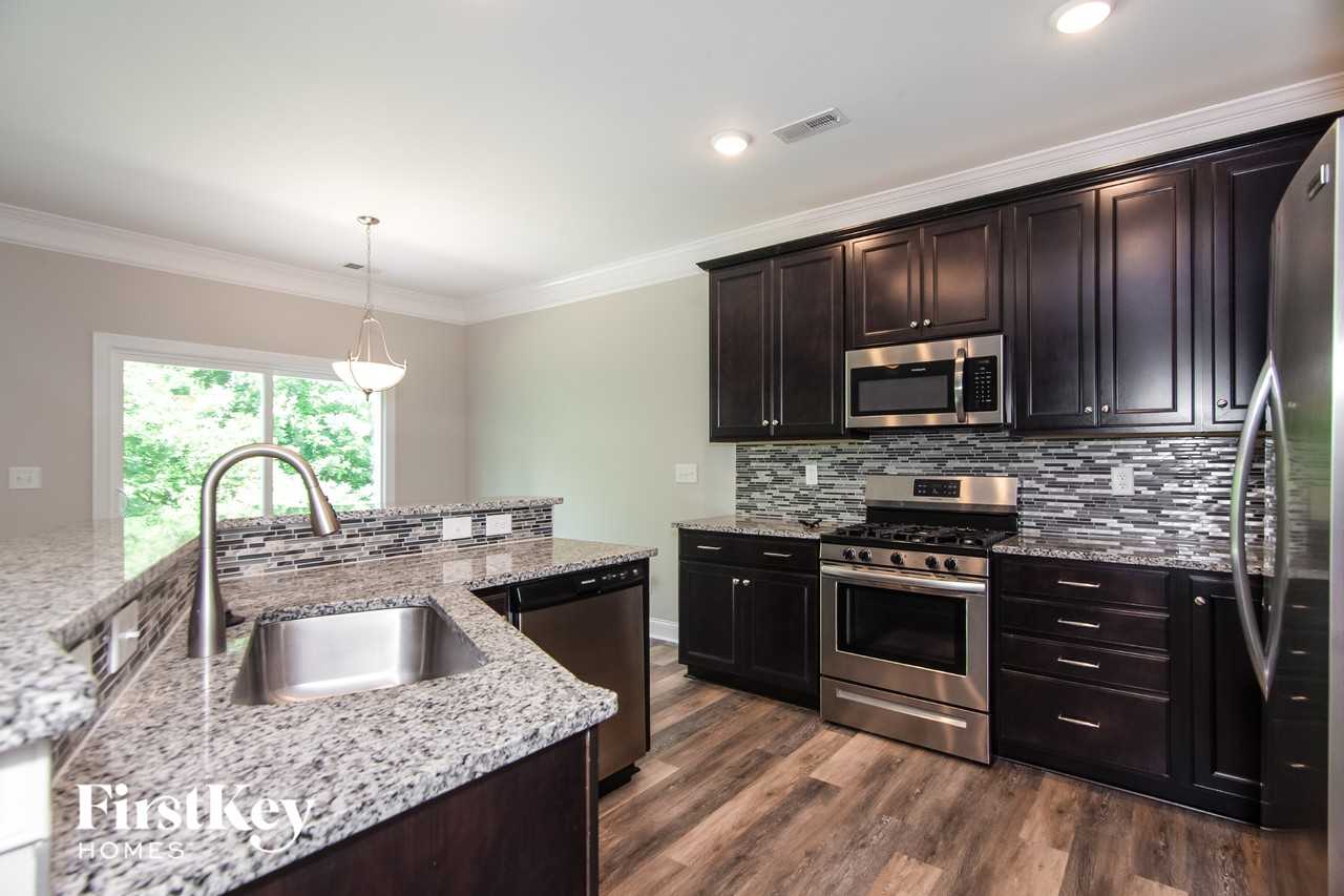 3611 Alamito Ln - Photo 7 of 15