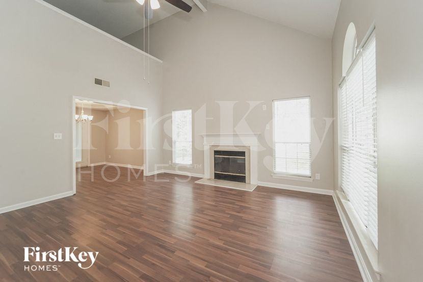 8111 Martindale Ln - Photo 4 of 15