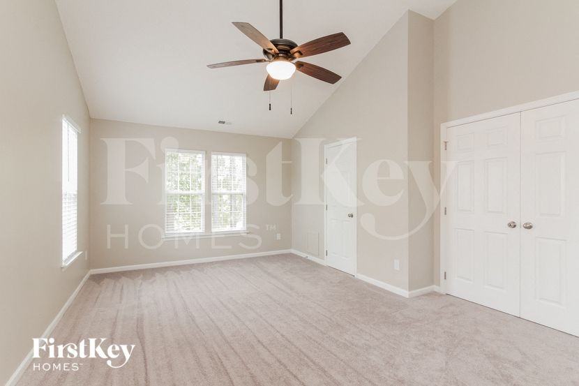 7336 Rock Island Rd - Photo 7 of 15