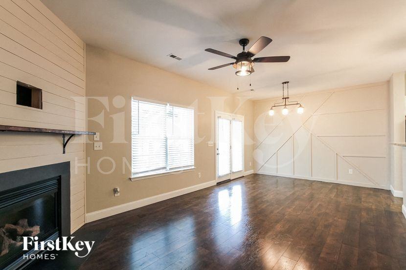 11418 Heritage Green Dr - Photo 3 of 15