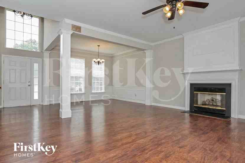 3900 Gisbourne Dr - Photo 4 of 15