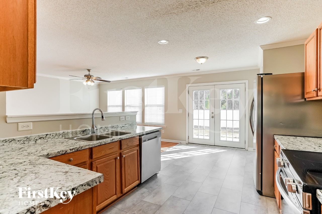 7264 Great Laurel Dr - Photo 7 of 19