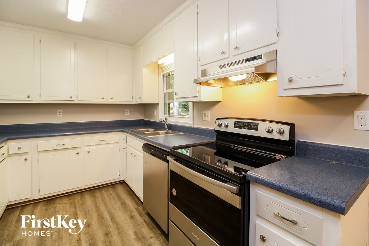 625 Scott Dr - Photo 7 of 15